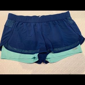 Women’s Avia Athletic shorts w/bike liner XXL